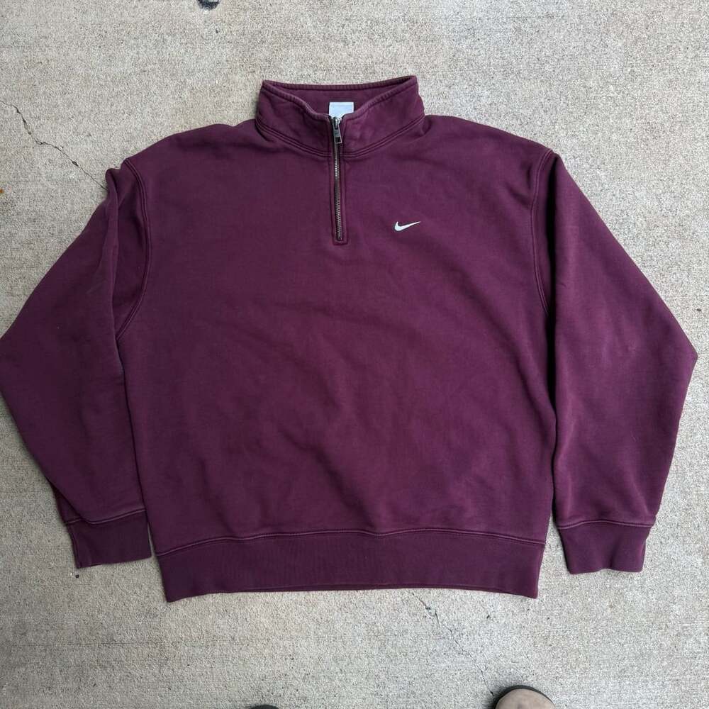 Nike Solo Swoosh Oversized Quarter-Zip Sweatshirt Burgundy Crush Size L